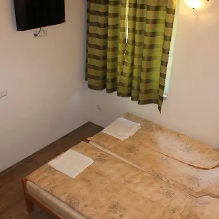 招待所 哲百克客房