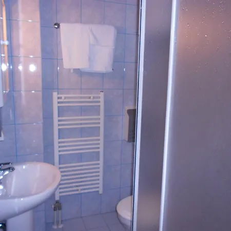 招待所 哲百克客房 3*